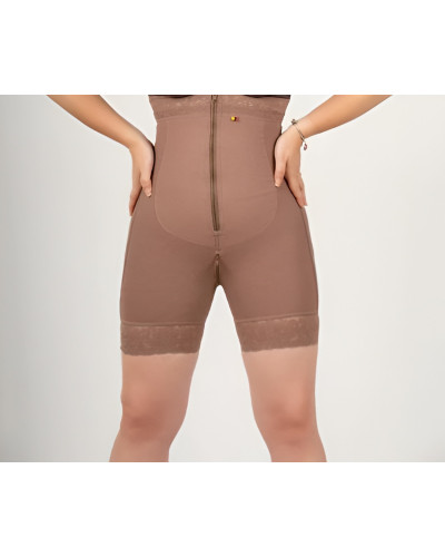 Short alto triple capa frontal